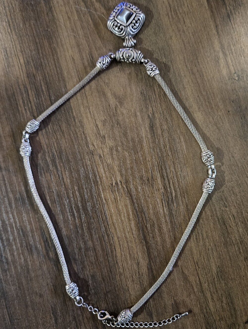 Vintage Southwestern Silver Tone Mesh Slider Necklace Square Scroll Pendant Grey